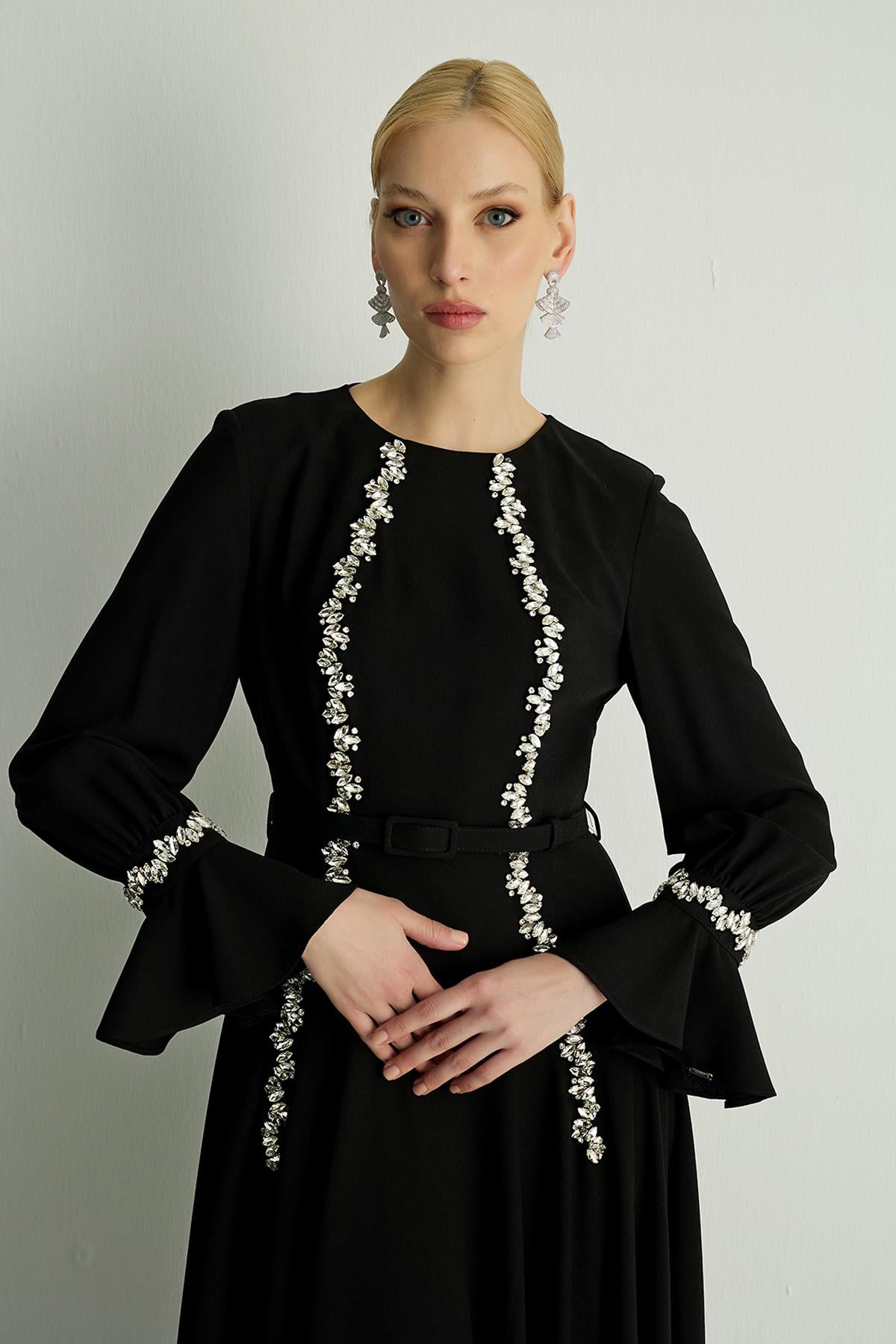 30019 LUXA ELBISE Siyah