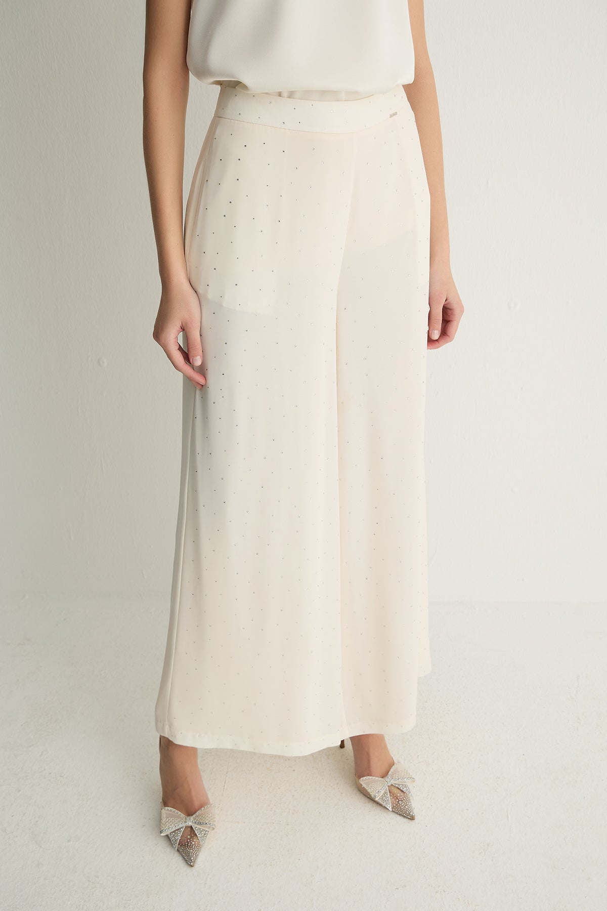 50024 VELUNA TROUSERS Ecru
