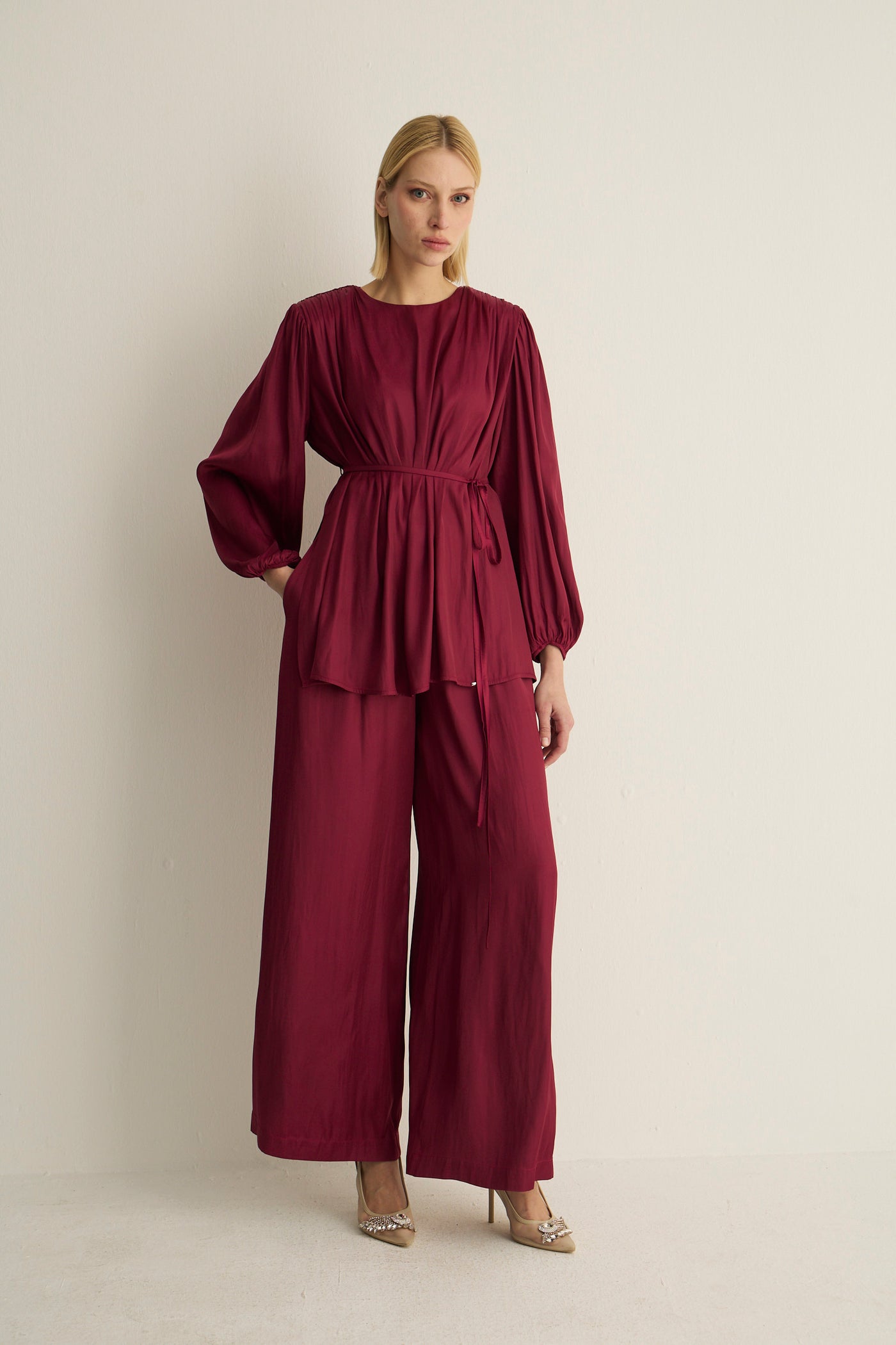 20017 FAWN BLOUSE Cherry