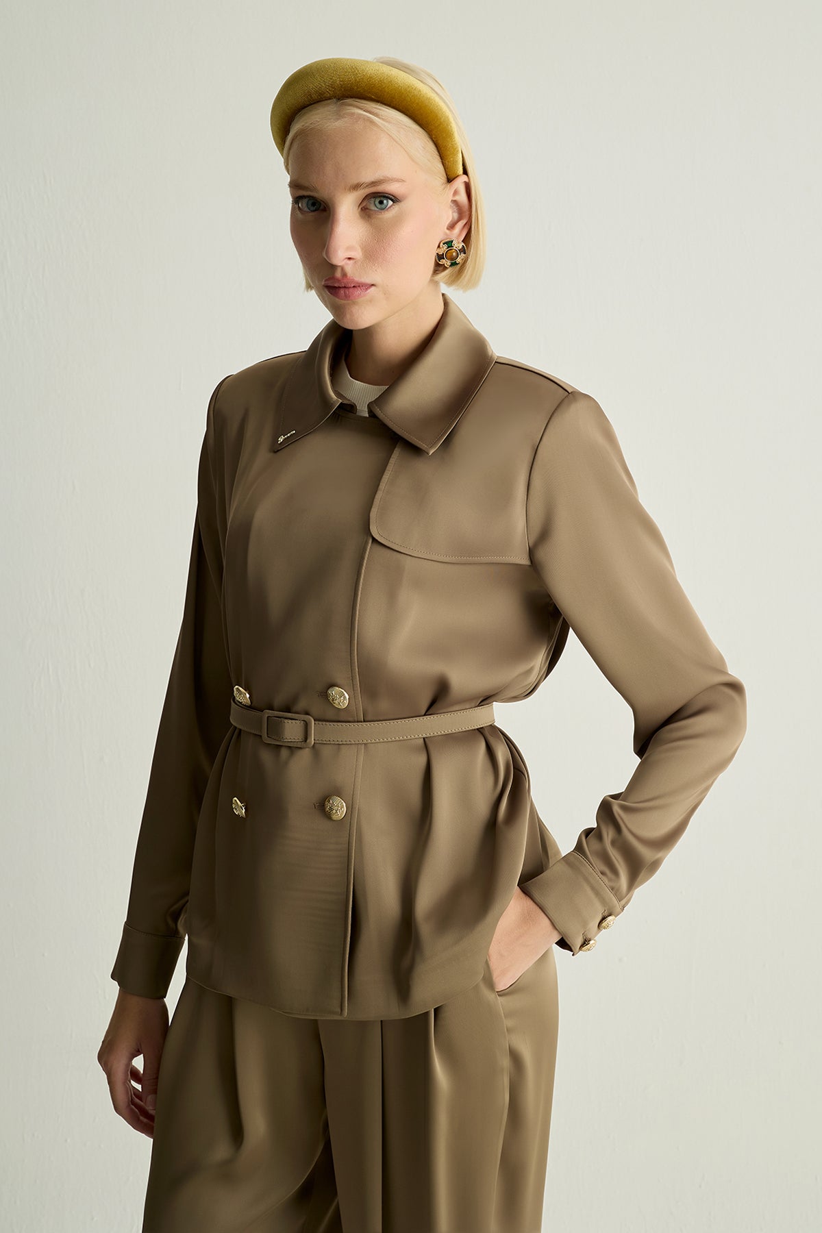 40039 GİGİ YAKALI CEKET