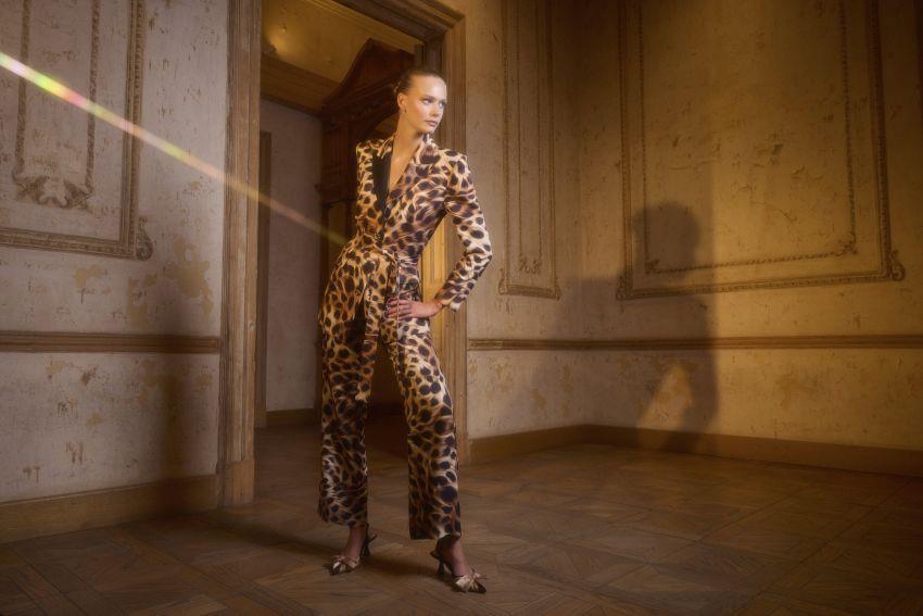 GABRIELLE SUIT Camel